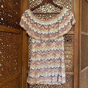 🚺 WHBM off shoulder pointelle top